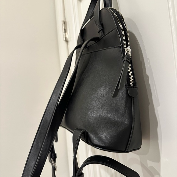 CALVIN KLEIN Back Pack (almost new barely used)